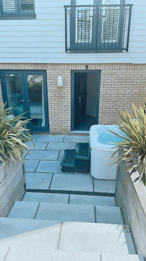 Solent Heights•Sea View•Hot Tub Villa Portsmouth Exterior foto